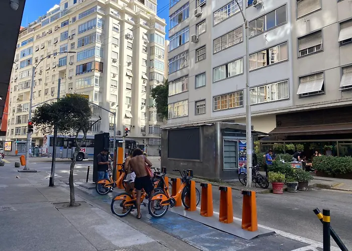 Apto Moderno - 2 Quartos - 1 Min Da Praia Rio de Janeiro